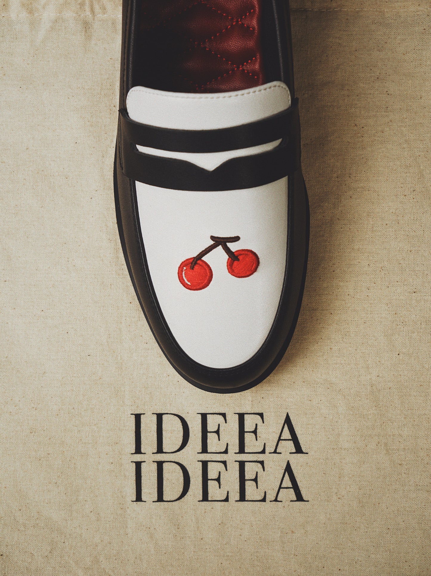 [Zoe Loafer-Cherry] Shoes - Black and white