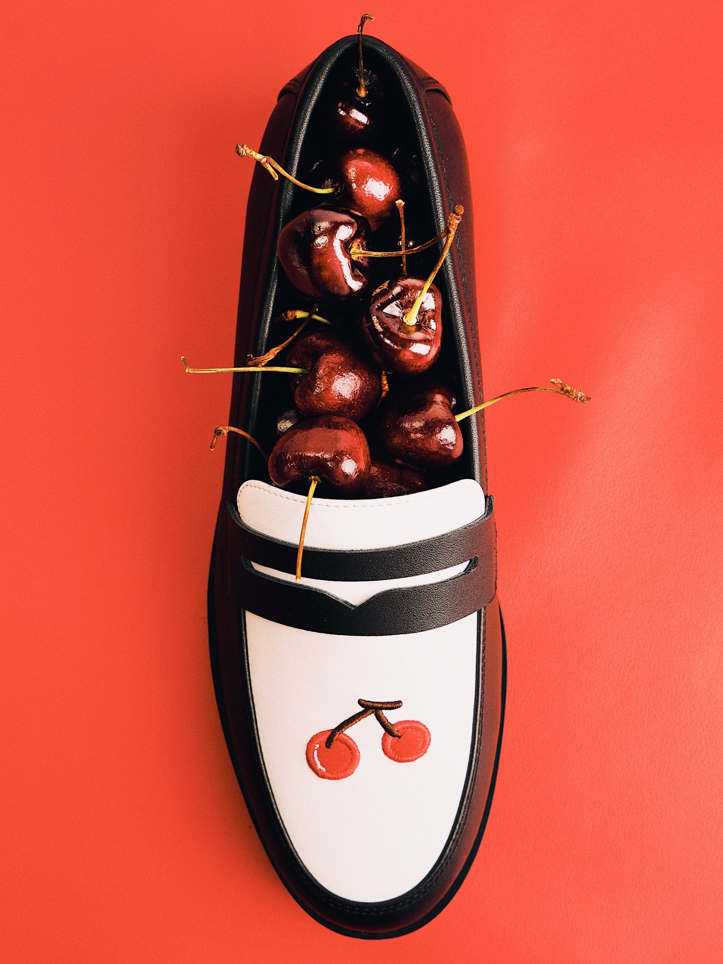[Zoe Loafer-Cherry] Shoes - Black and white