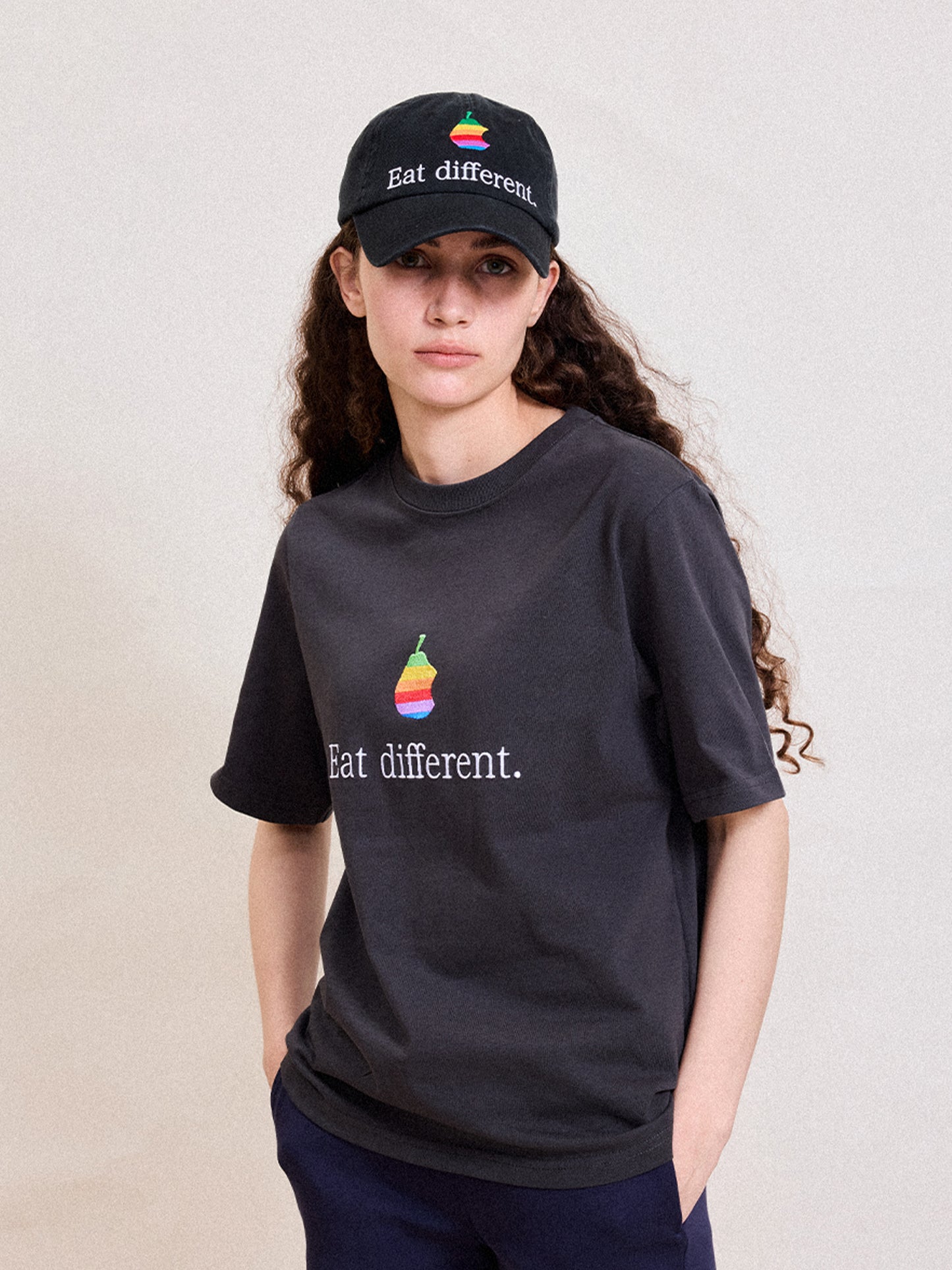 [Eat different.] Tee - grey